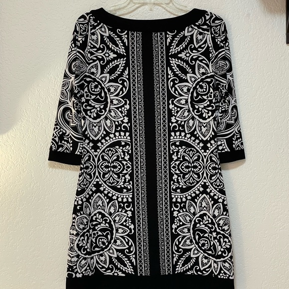 White House Black Market 3/4 Sleeve Dress - Picture 2 of 9